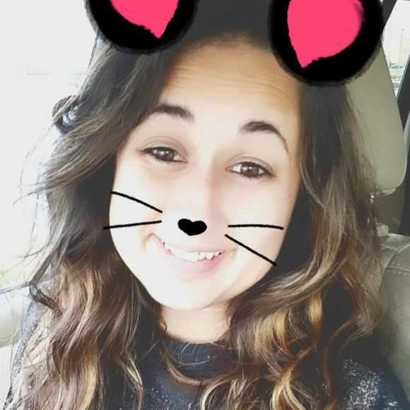 Meet your Posher, Sarah - Picture 1 of 1